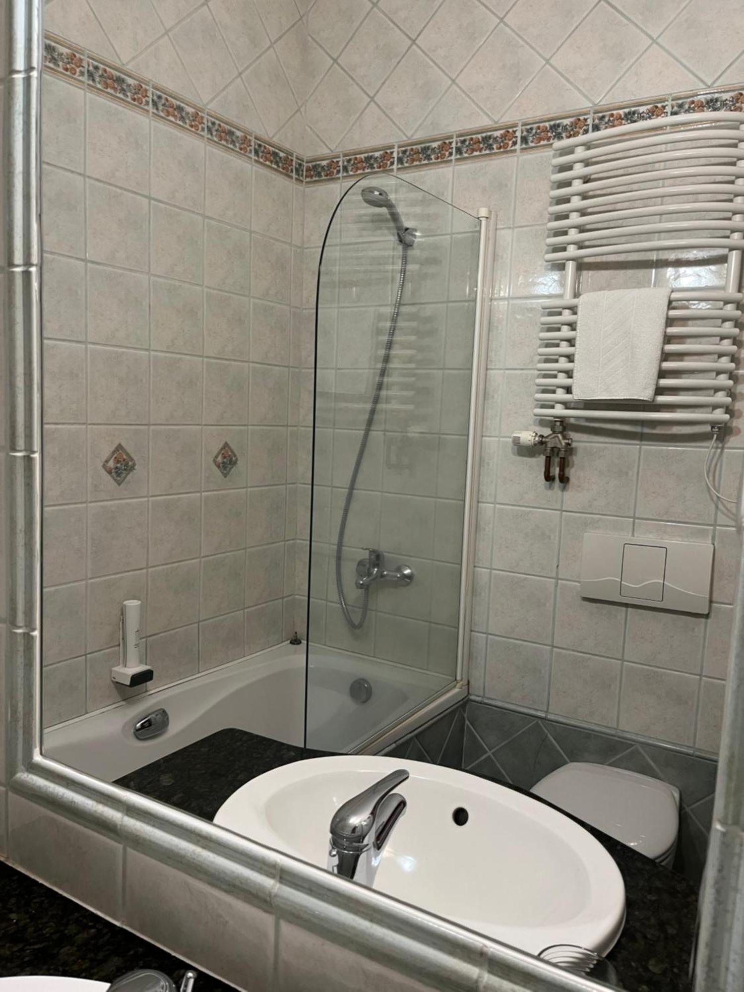 Wagner Vendegudvar Panzio Szombathely Ngoại thất bức ảnh